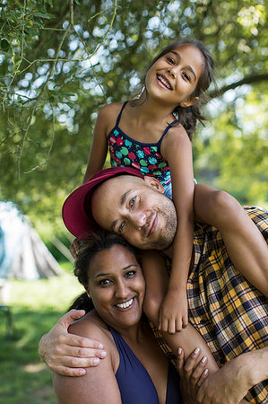 simsearch:6113-06498556,k - Portrait happy family in backyard Stock Photo - Premium Royalty-Free, Code: 6113-09239938