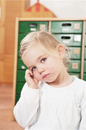 sleepy - Little Girl, Portrait, Kottgeisering, Bavaria, Germany, Europe Stock Photo - Premium Royalty-Free, Code: 6115-06778739