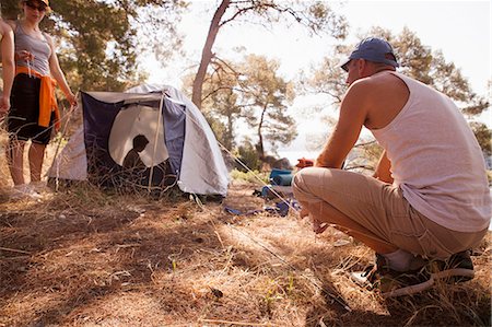 setup - Croatia, Dalmatia, Family holidays on camp site, pitching the tent Stock Photo - Premium Royalty-Free, Code: 6115-06732819