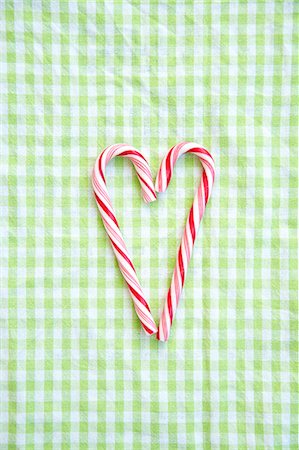 simsearch:6115-07282767,k - Candy Cane Heart, Munich, Bavaria, Germany Stock Photo - Premium Royalty-Free, Code: 6115-07109634