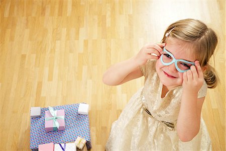 simsearch:6115-06778498,k - Birthday girl wearing glasses, Munich, Bavaria, Germany Stock Photo - Premium Royalty-Free, Code: 6115-08066252