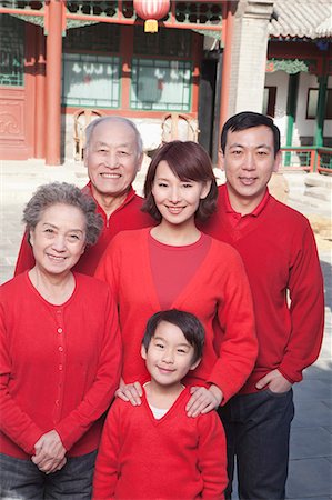 simsearch:6116-06939008,k - Multi-generation Family in Traditional Chinese Courtyard Stock Photo - Premium Royalty-Free, Code: 6116-07235553