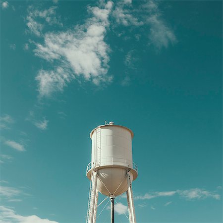 A white water tower in Silver Bow County, Montana. Stock Photo - Premium Royalty-Free, Code: 6118-07203227