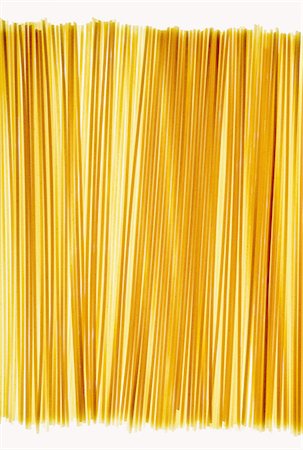 Organic spaghetti pasta noodles (pasta is made of organic durum wheat semolina) Stock Photo - Premium Royalty-Free, Code: 6118-07440492