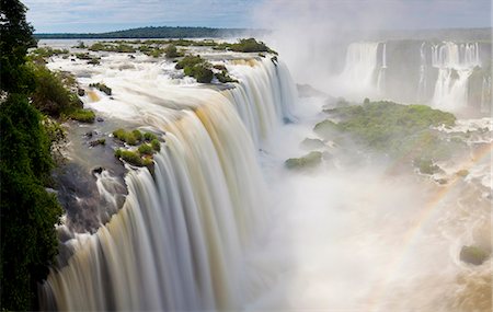 View along the Iguacu, Iguazu, Falls, Cataratta Foz do Iguacu, Parana, Iguazu National Park, Brazil. Stock Photo - Premium Royalty-Free, Code: 6118-09076425