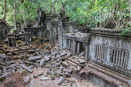 Beng Mealea Temple, overgrown and falling down, Angkor, UNESCO World Heritage Site, Siem Reap Province, Cambodia, Indochina, Southeast Asia, Asia Stock Photo - Premium Royalty-Free, Code: 6119-07451417