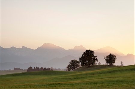 simsearch:6119-07451735,k - Prealps landscape at sunset, Fussen, Ostallgau, Allgau, Allgau Alps, Bavaria, Germany, Europe Foto de stock - Sin royalties Premium, Código: 6119-07451723