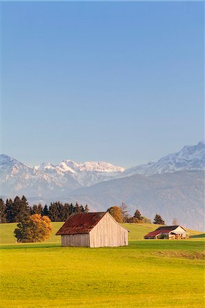 simsearch:6119-07451735,k - Cottage in Prealps landscape, Fussen, Ostallgau, Allgau, Allgau Alps, Bavaria, Germany, Europe Foto de stock - Sin royalties Premium, Código: 6119-07451732