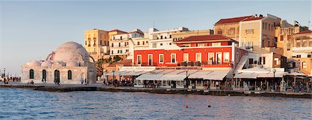simsearch:6119-07541502,k - Venetian port and Turkish Mosque Hassan Pascha at the old town of Chania, Crete, Greek Islands, Greece, Europe Stock Photo - Premium Royalty-Free, Code: 6119-07744543