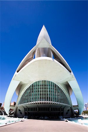 El Palau de les Arts Reina Sofia (Opera House and performing arts centre) at the City of Arts and Sciences (Ciudad de las Artes y las Ciencias), Valencia, Spain, Europe Stock Photo - Premium Royalty-Free, Code: 6119-07744599