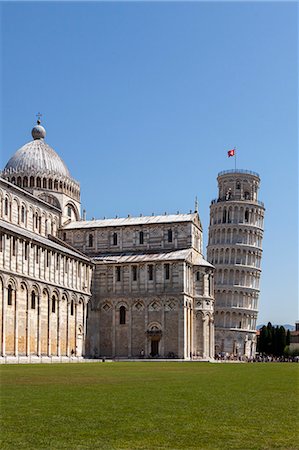 simsearch:400-05672489,k - Duomo (Cathedral) and Leaning Tower, UNESCO World Heritage Site, Pisa, Tuscany, Italy, Europe Stock Photo - Premium Royalty-Free, Code: 6119-07781309
