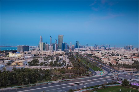 simsearch:6119-07541502,k - View of city skyline, Abu Dhabi, United Arab Emirates, Middle East Stock Photo - Premium Royalty-Free, Code: 6119-07845356