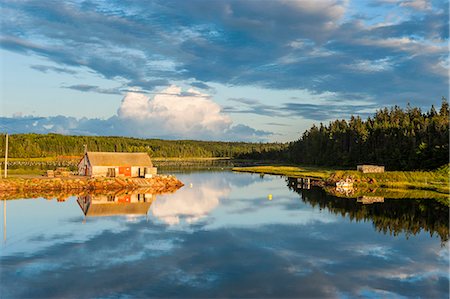 prince edward island - Little hut on a lake at sunset on the north shore of Prince Edward Island, Canada, North America Stock Photo - Premium Royalty-Free, Code: 6119-07969004