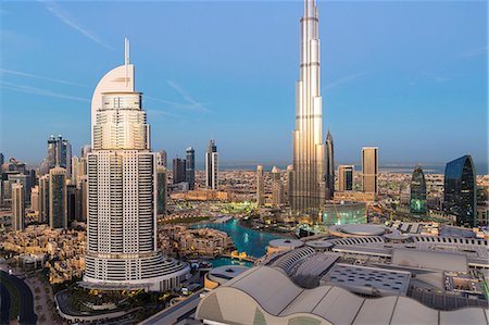 simsearch:649-07710289,k - The Burj Khalifa, elevated view looking over the Dubai Mall, Dubai, United Arab Emirates, Middle East Stock Photo - Premium Royalty-Free, Code: 6119-08081161