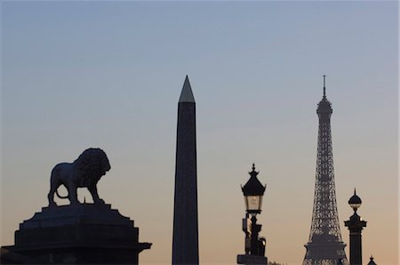 simsearch:400-05716374,k - Lion, Eiffel Tower, Paris, France Stock Photo - Premium Royalty-Free, Code: 6119-08267710