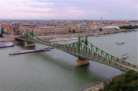 Szabadsag hid (Liberty Bridge), Budapest, Hungary, Europe Stock Photo - Premium Royalty-Free, Code: 6119-08420478
