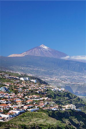 View from El Sauzal to Puerto de la Cruz and Pico del Teide, Tenerife, Canary Islands, Spain, Europe Stock Photo - Premium Royalty-Free, Code: 6119-08541914