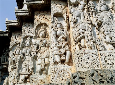 simsearch:841-02718675,k - Close-up of carved figures, Hoysaleshvara temple, Halebid, begun in 1121 AD,and uncompleted in 80 years, near Hassan, Karnataka State, India, Asia Photographie de stock - Premium Libres de Droits, Code: 6119-08739855