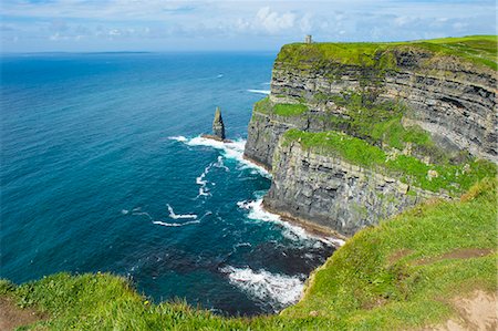 Cliffs of Moher, The Burren, County Clare, Munster, Republic of Ireland, Europe Stock Photo - Premium Royalty-Free, Code: 6119-09074318