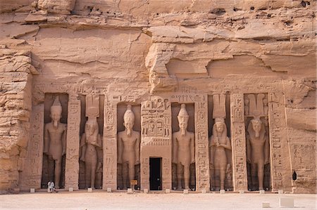 simsearch:700-01182732,k - The small temple, dedicated to Nefertari and adorned with statues of the King and Queen, Abu Simbel, UNESCO World Heritage Site, Egypt, North Africa, Africa Stock Photo - Premium Royalty-Free, Code: 6119-09085431