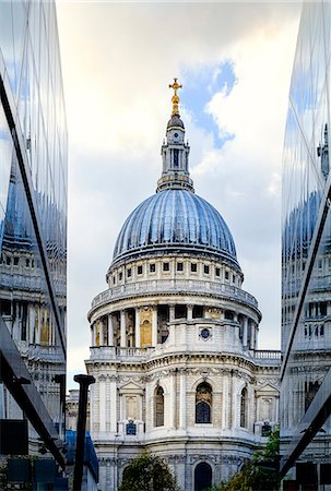 simsearch:841-06805788,k - St. Paul's Cathedral, from One New Change, City of London, London, England, United Kingdom, Europe Stock Photo - Premium Royalty-Free, Code: 6119-09085528