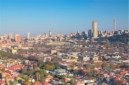 people in johannesburg - View of skyline, Johannesburg, Gauteng, South Africa, Africa Foto de stock - Sin royalties Premium, Código: 6119-09085688