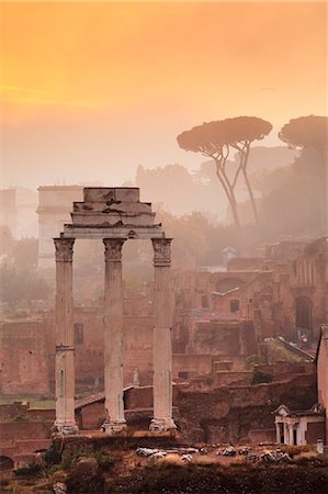 simsearch:841-07523215,k - Roman Forum  (Foro Romano) at sunrise, UNESCO World Heritage Site, Rome, Lazio, Italy, Europe Foto de stock - Sin royalties Premium, Código: 6119-09170003