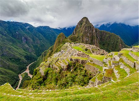 simsearch:841-06034486,k - Machu Picchu Ruins, UNESCO World Heritage Site, Cusco Region, Peru, South America Photographie de stock - Premium Libres de Droits, Code: 6119-09101811