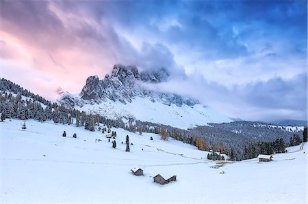 simsearch:841-07081444,k - Odle group from Malga Caseril during sunrise, Funes Valley, Sudtirol (South Tyrol), Dolomites, Italy, Europe Stock Photo - Premium Royalty-Free, Code: 6119-09127070