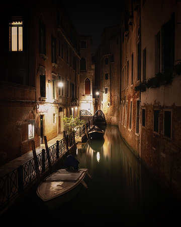 Canal at night in Venice, Italy, Europe Stock Photo - Premium Royalty-Free, Code: 6119-09253091