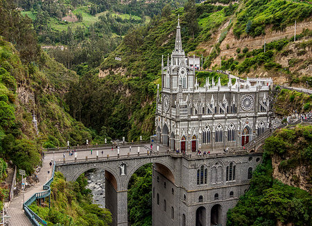 Las Lajas Sanctuary, elevated view, Narino Departmant, Colombia, South America Photographie de stock - Premium Libres de Droits, Code: 6119-09253220