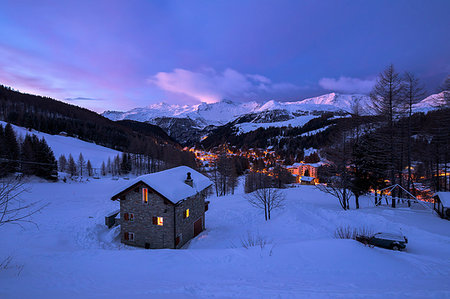 simsearch:841-07082113,k - Stone chalet in snowy landscape at dawn, Madesimo, Spluga valley, Sondrio province, Valtellina, Lombardy, Italy, Europe Stock Photo - Premium Royalty-Free, Code: 6119-09203052