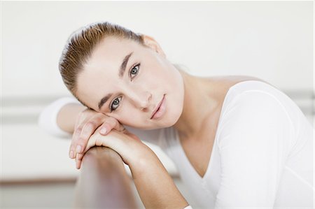 simsearch:6122-07700269,k - Ballet dancer resting on barre Stock Photo - Premium Royalty-Free, Code: 6122-07700288