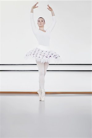 simsearch:6122-07700269,k - Woman in ballet costume dancing Stock Photo - Premium Royalty-Free, Code: 6122-07700303