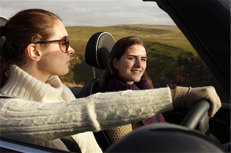 simsearch:649-07280823,k - Women driving in rural landscape Stock Photo - Premium Royalty-Free, Code: 6122-07704415