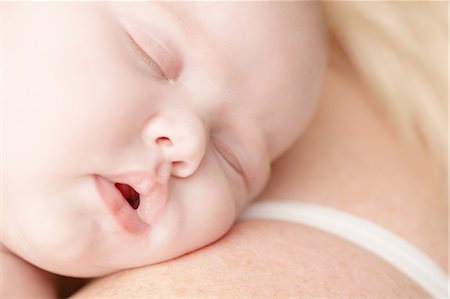 simsearch:614-07031844,k - Baby girl sleeping on shoulder Stock Photo - Premium Royalty-Free, Code: 6122-08212868