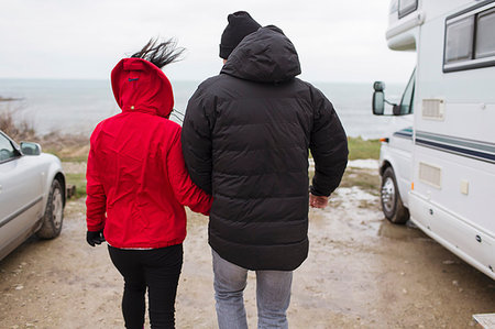 simsearch:640-06049939,k - Couple walking outside motor home Stock Photo - Premium Royalty-Free, Code: 6124-09188776