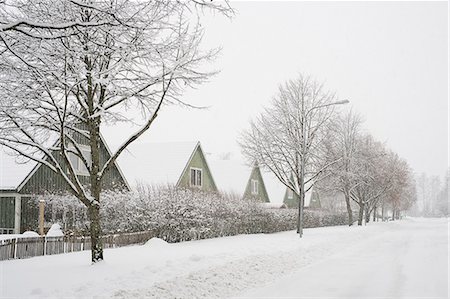 simsearch:6126-08643376,k - Sweden, Vastmanland, Bergslagen, Hallefors, Silvergruvan, Village in winter Foto de stock - Sin royalties Premium, Código: 6126-08643996