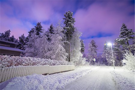 finland and snow - Finland, Pohjois-Pohjanmaa, Oulu, City street in winter Stock Photo - Premium Royalty-Free, Code: 6126-08644788