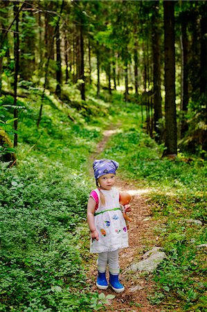 simsearch:6126-08644727,k - Finland, Paijat-Hame, Portrait of girl (2-3) with doll in forest Stock Photo - Premium Royalty-Free, Code: 6126-08644716