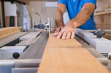 experiencing - Carpenter working with wood Stock Photo - Premium Royalty-Free, Code: 6126-09103115