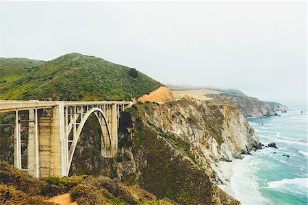 saltwater - Bridge on rocky coast at Big Sur Stock Photo - Premium Royalty-Free, Code: 6126-09104197