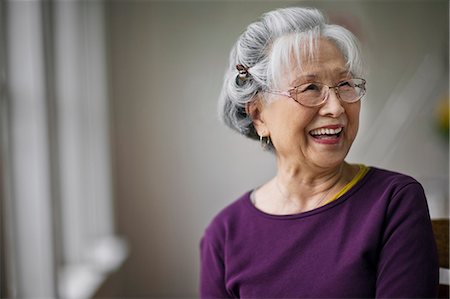 female doctors portraits - Portrait of a smiling senior woman at a doctor's office. Stock Photo - Premium Royalty-Free, Code: 6128-08728204