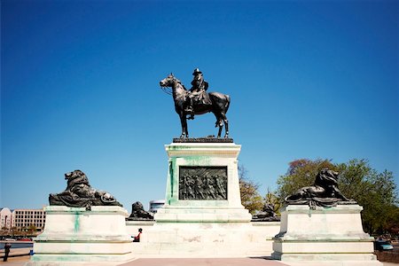 simsearch:625-00805879,k - Low angle view of Ulysses S. Grant on a horseback statue, United States Capitol Building, Washington DC, USA Stock Photo - Premium Royalty-Free, Code: 625-00805010