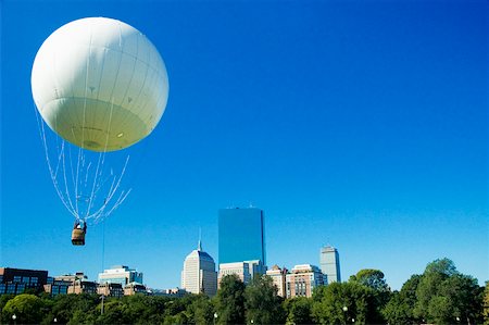 simsearch:625-00801301,k - Low angle view of a hot air balloon, Boston, Massachusetts, USA Stock Photo - Premium Royalty-Free, Code: 625-00806292