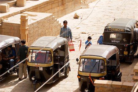 simsearch:625-00806447,k - High angle view of rickshaws on the street, Jaisalmer, Rajasthan, India Stock Photo - Premium Royalty-Free, Code: 625-00806412