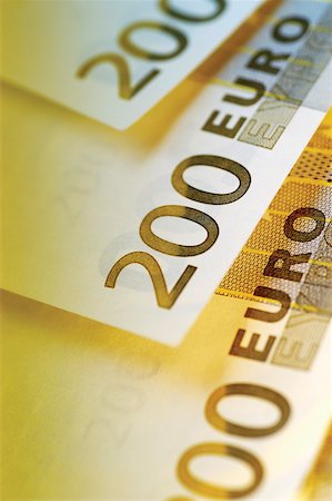 simsearch:625-00801281,k - Close-up of two hundred Euro banknotes Stock Photo - Premium Royalty-Free, Code: 625-00801015