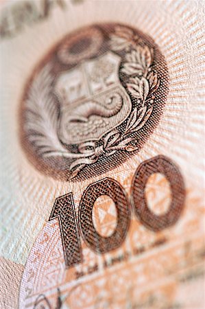 simsearch:625-00801281,k - Extreme close-up of symbol and number 100 on bank note Stock Photo - Premium Royalty-Free, Code: 625-00801287