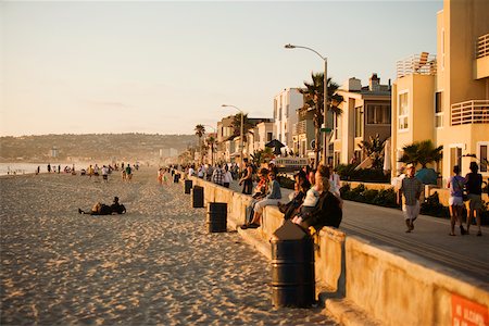 simsearch:625-00903103,k - Panoramic view of tourists on a beach, San Diego, California, USA Stock Photo - Premium Royalty-Free, Code: 625-00802033