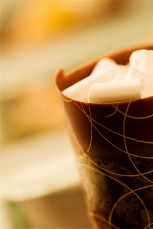 simsearch:625-01250196,k - Close-up of a dessert in a chocolate cup Stock Photo - Premium Royalty-Free, Code: 625-00802985